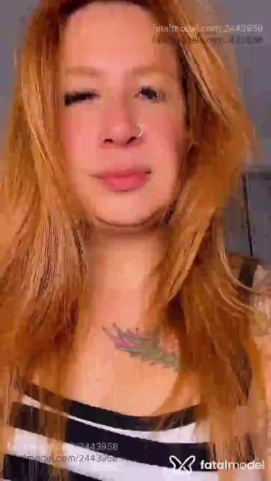Acompanhante mulher trans ruiva (o) de olhos azuis - Sophya Acompanhante mulher trans ruiva (o) de olhos azuis - Sophya