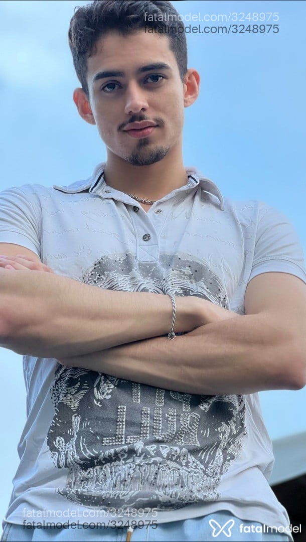 Acompanhante homem morena (o) de olhos castanhos em Rio de Janeiro - Abel Zenith