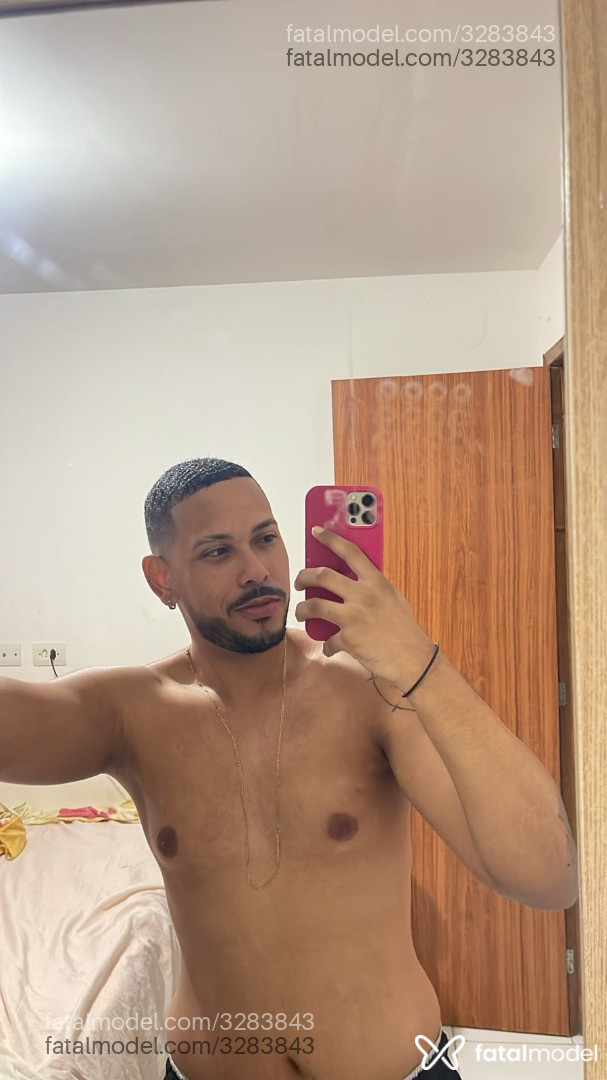 Acompanhante homem morena (o) de olhos castanhos - Hugo Diaz Acompanhante homem morena (o) de olhos castanhos - Hugo Diaz