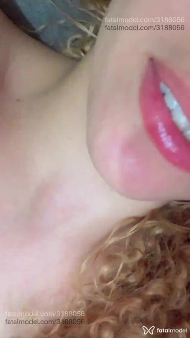 Acompanhante mulher ruiva (o) de olhos castanhos em Vitória da Conquista - Juhjuh