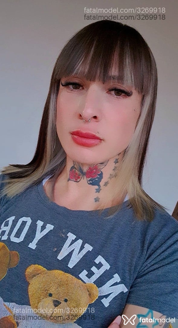 Acompanhante mulher trans morena (o) de olhos castanhos em Wenceslau Braz - Nicole Santos