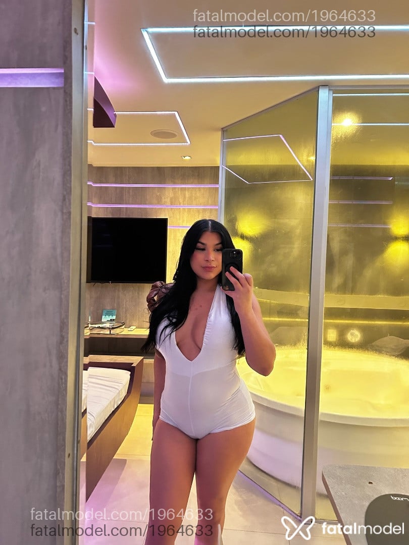 Acompanhante mulher trans morena (o) de olhos castanhos em São Paulo - Heloisa