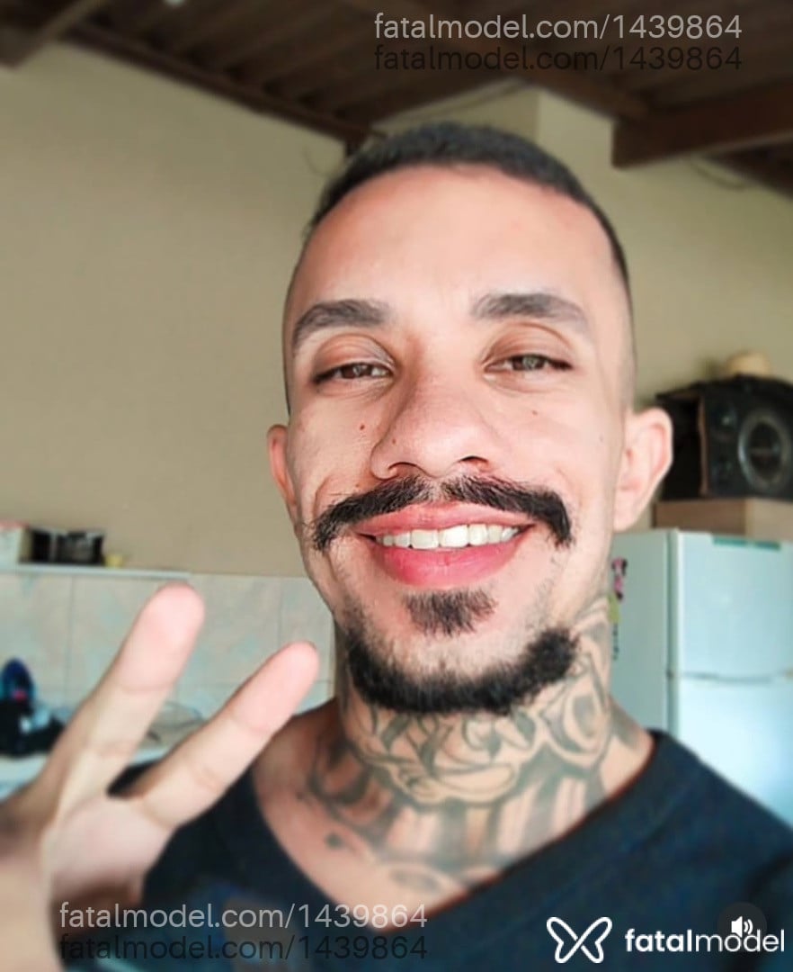 Acompanhante homem morena (o) de olhos castanhos em Maringá Acompanhante homem morena (o) de olhos castanhos em Maringá - JumentoMGA