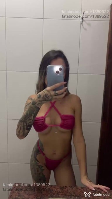 Acompanhante mulher loira (o) de olhos castanhos em Divinópolis - Tiffany Santos