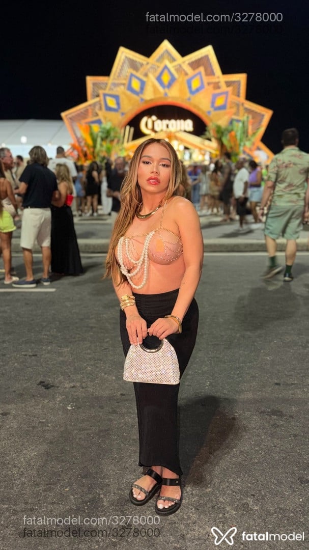 Acompanhante mulher trans morena (o) de olhos castanhos em Curitiba - Laís Roluda