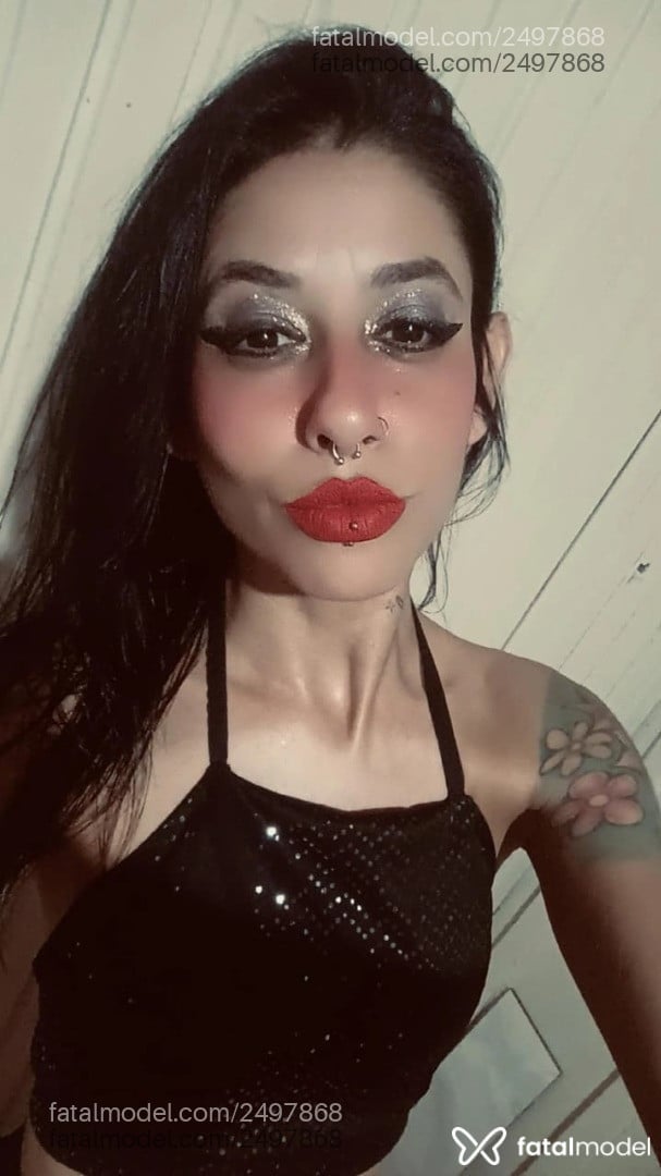 Acompanhante mulher morena (o) de olhos castanhos - Monique Acompanhante mulher morena (o) de olhos castanhos - Monique