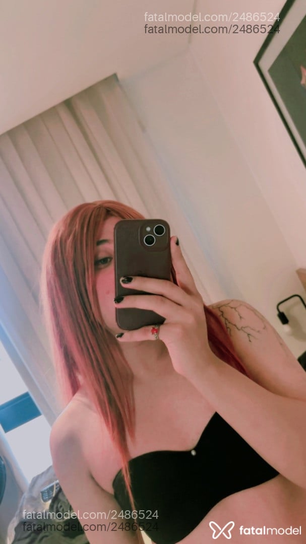 Acompanhante não-binário ruiva (o) de olhos azuis em Curitiba - Luna