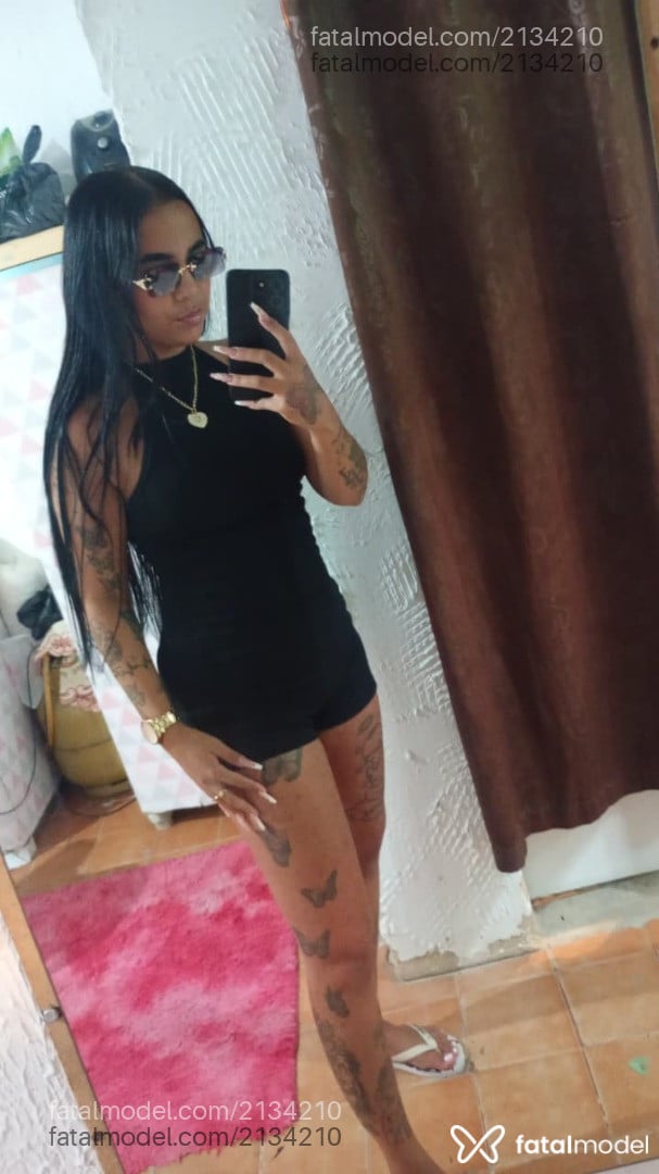 Acompanhante mulher morena (o) de olhos castanhos em Rio de Janeiro - Estrela