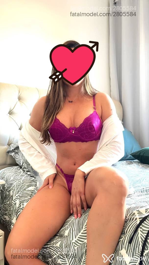 Acompanhante mulher com cabelo castanho de olhos mel - Gabriela Morelli