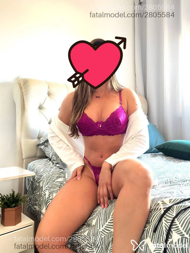Acompanhante mulher com cabelo castanho de olhos mel - Gabriela Morelli