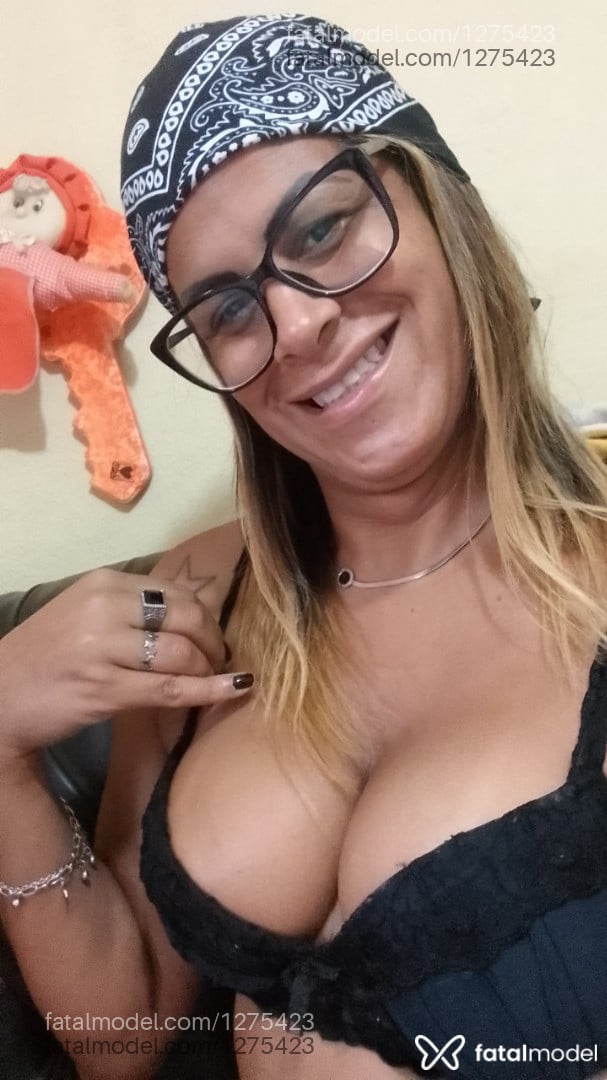 Acompanhante mulher trans loira (o) de olhos castanhos em Ourinhos - Giselly