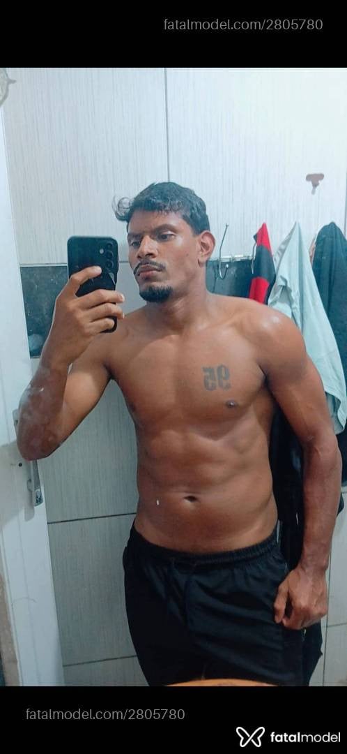 Acompanhante homem morena (o) de olhos pretos em Rio de Janeiro - Paqueta