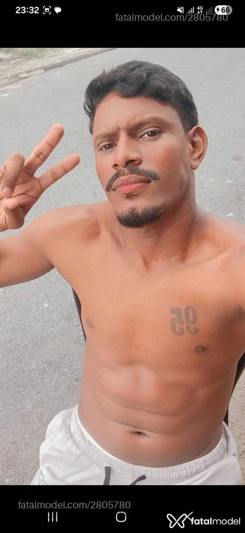 Acompanhante homem morena (o) de olhos pretos em Rio de Janeiro - Paqueta