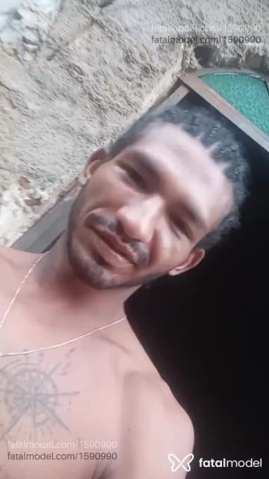 Acompanhante homem morena (o) de olhos pretos em Divinópolis - Silva