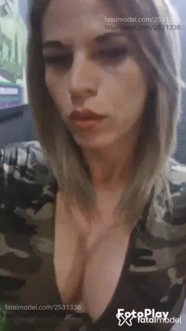 Acompanhante mulher trans loira (o) de olhos azuis em São Carlos - Patrícia