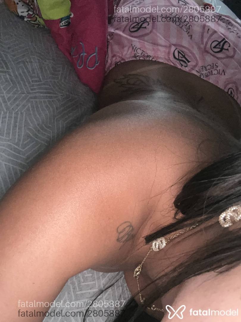 Acompanhante mulher morena (o) de olhos castanhos - Lauren