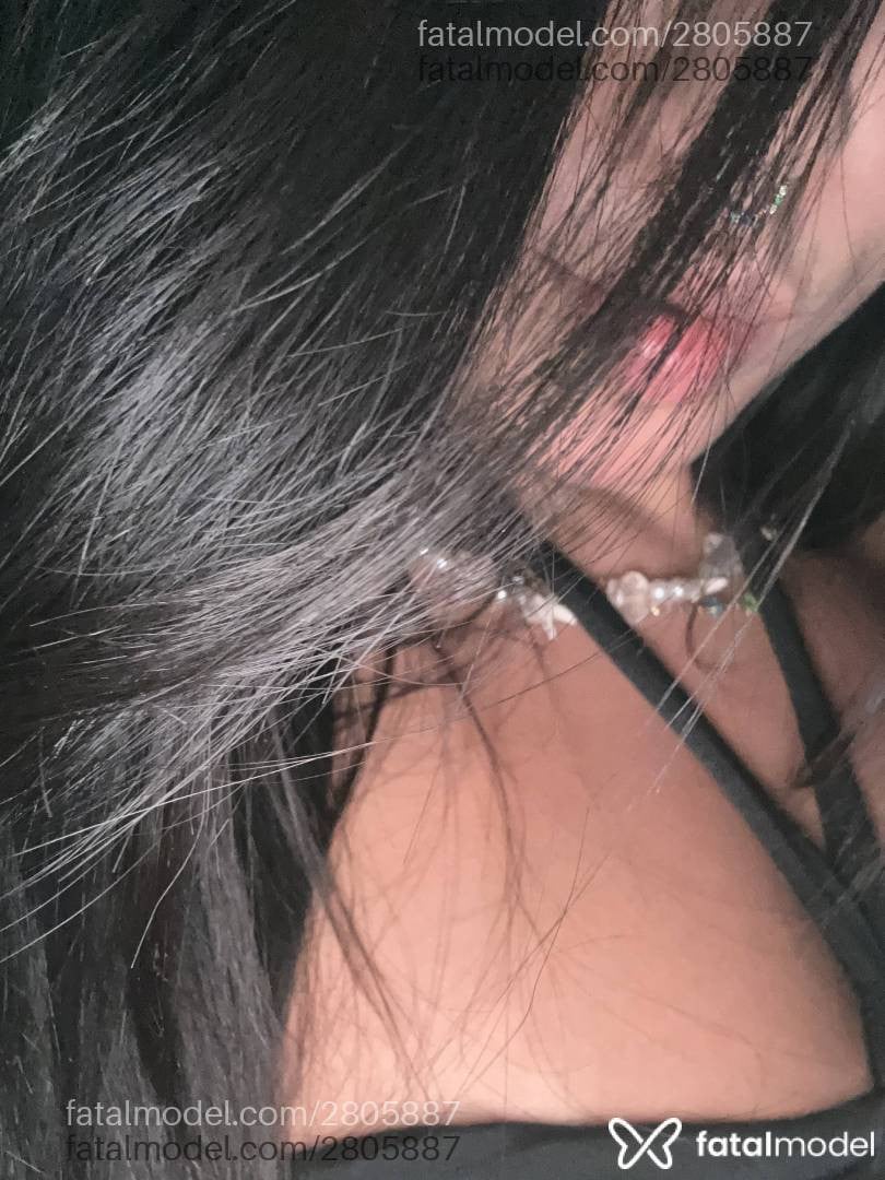 Acompanhante mulher morena (o) de olhos castanhos em Praia Grande - Lorena
