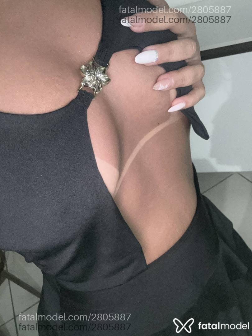 Acompanhante mulher morena (o) de olhos castanhos - Lauren