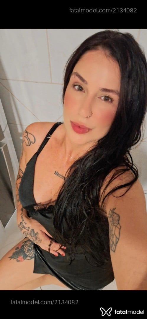Acompanhante mulher com cabelo castanho de olhos mel em Jaraguá do Sul - Priv Morena
