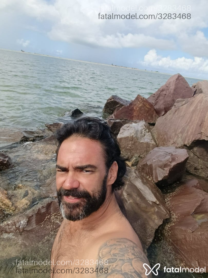 Acompanhante homem morena (o) de olhos castanhos - Mineiro Acompanhante homem morena (o) de olhos castanhos - Mineiro
