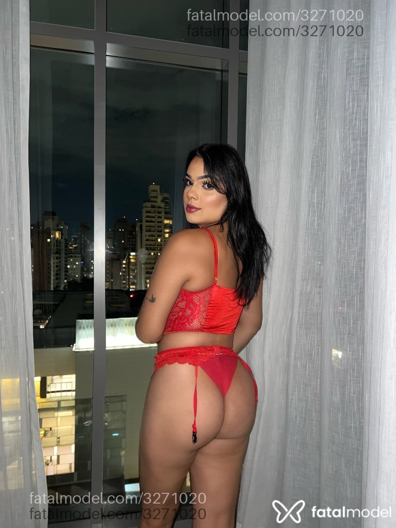 Acompanhante mulher trans morena (o) de olhos castanhos em São Paulo - Liily Borges