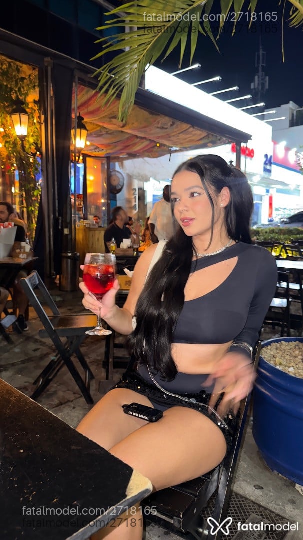 Acompanhante mulher morena (o) de olhos castanhos em Rio de Janeiro - Jenny Ribeiro