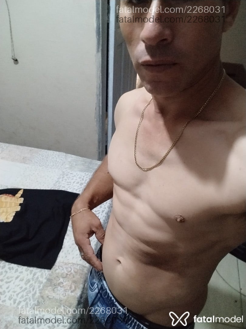 Acompanhante homem loira (o) de olhos azuis em Londrina - Oliver