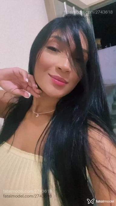 Acompanhante mulher morena (o) de olhos pretos em Montes Claros - Anna