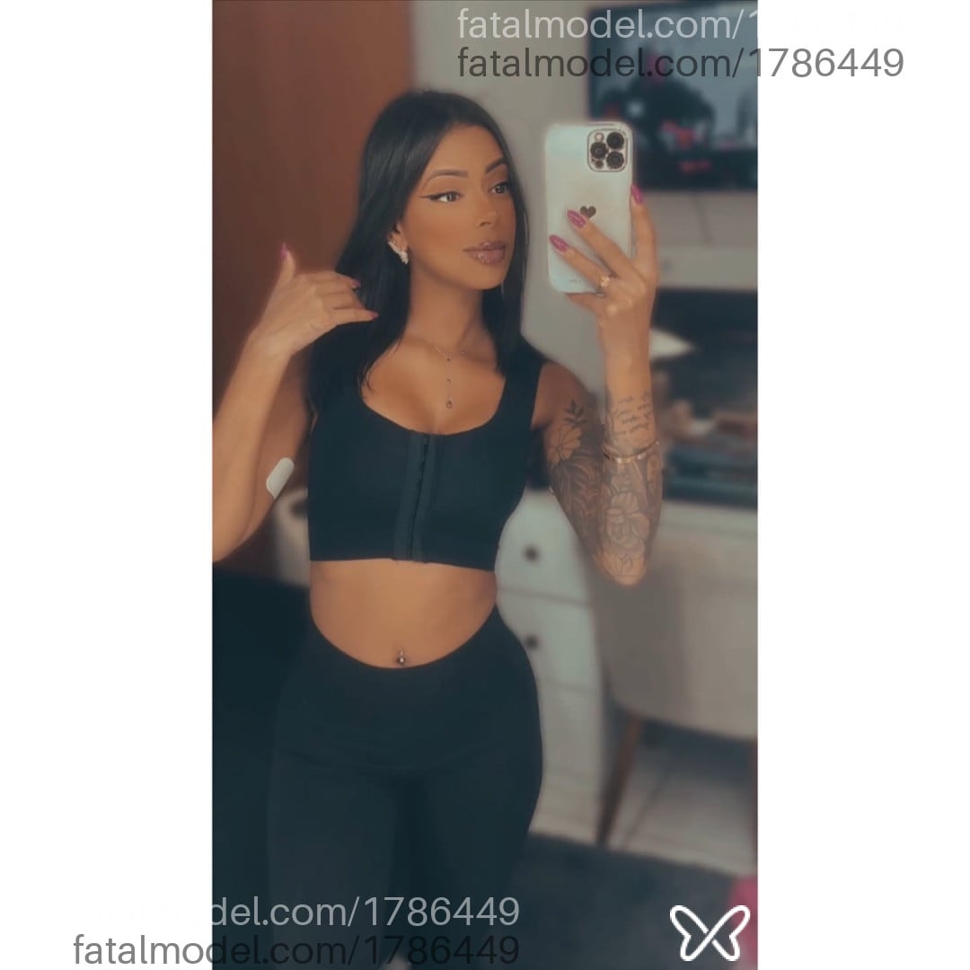 Acompanhante mulher morena (o) de olhos pretos em Barra do Garças - Nicole