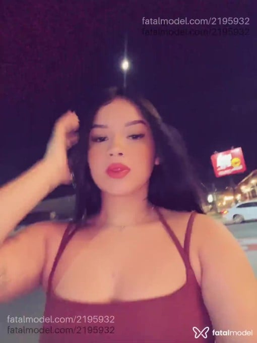Acompanhante mulher morena (o) de olhos castanhos em Tubarão Acompanhante mulher morena (o) de olhos castanhos em Tubarão - Mmmmm