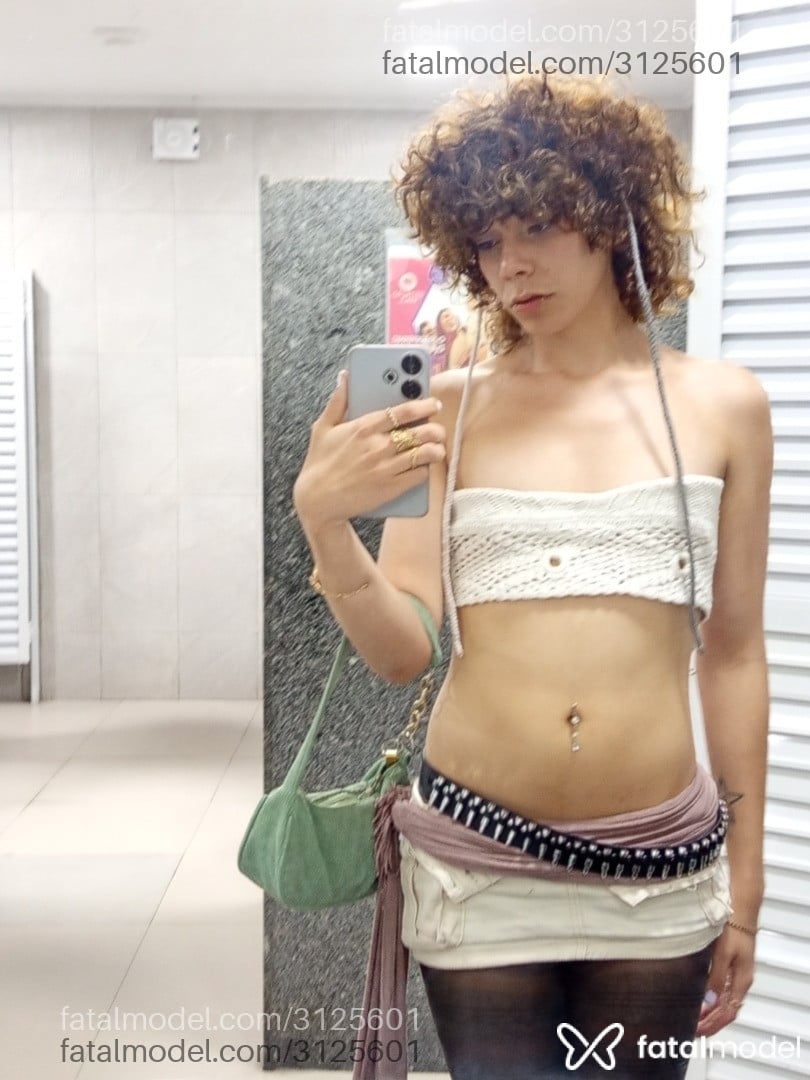 Acompanhante mulher trans ruiva (o) de olhos castanhos em São Paulo - Cyberry