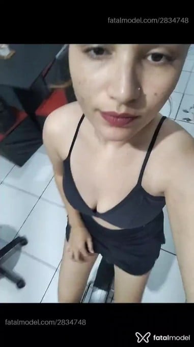 Acompanhante mulher com cabelo castanho de olhos castanhos em Virtual - Gabriely