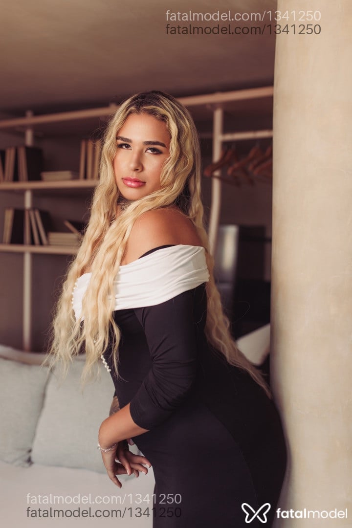 Acompanhante mulher loira (o) de olhos castanhos em São Paulo - Júlia Angel