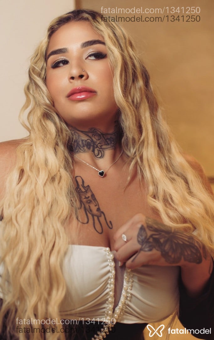 Acompanhante mulher loira (o) de olhos castanhos em São Paulo - Júlia Angel