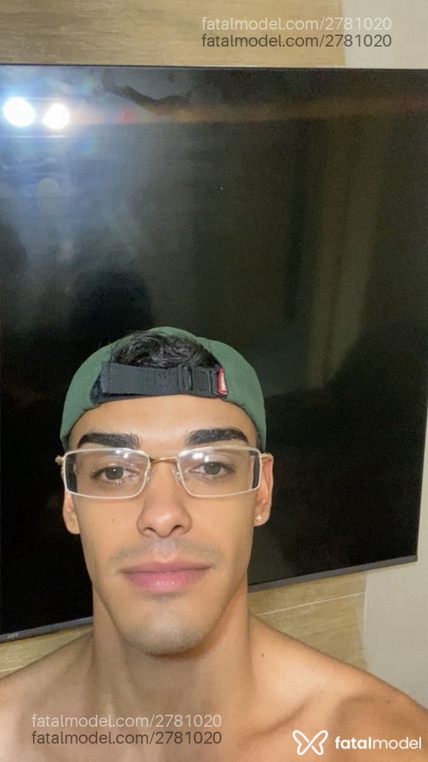 Acompanhante homem morena (o) de olhos pretos em Ribeirão Preto Acompanhante homem morena (o) de olhos pretos em Ribeirão Preto - Breno Castro