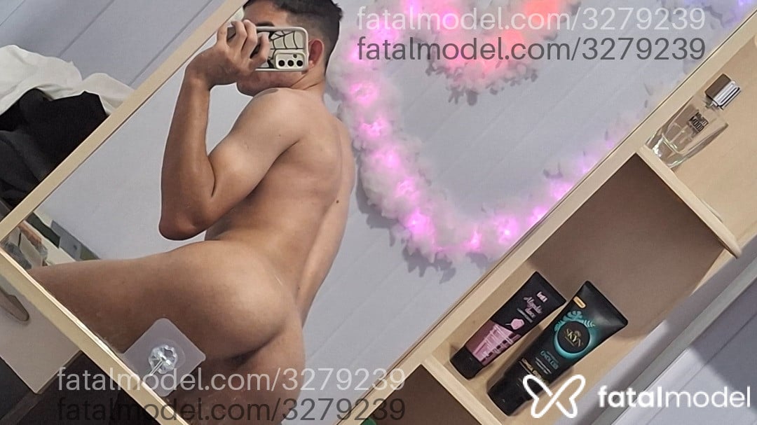 Acompanhante homem morena (o) de olhos castanhos em Maravilha Acompanhante homem morena (o) de olhos castanhos em Maravilha - Alexander