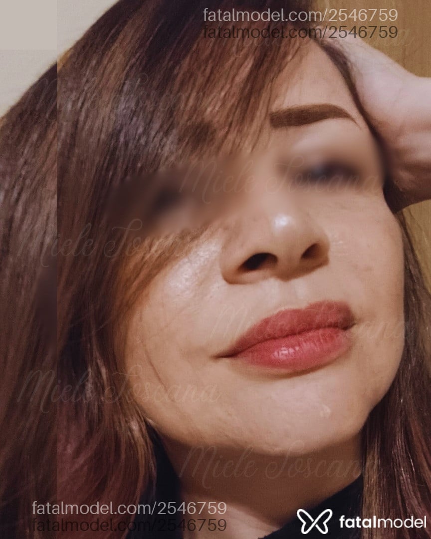 Acompanhante mulher morena (o) de olhos castanhos em São Paulo - Miele Toscana