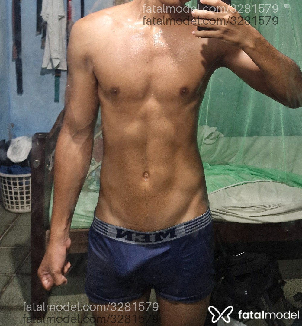 Acompanhante homem morena (o) de olhos pretos em Curitiba Acompanhante homem morena (o) de olhos pretos em Curitiba - Andrecwb