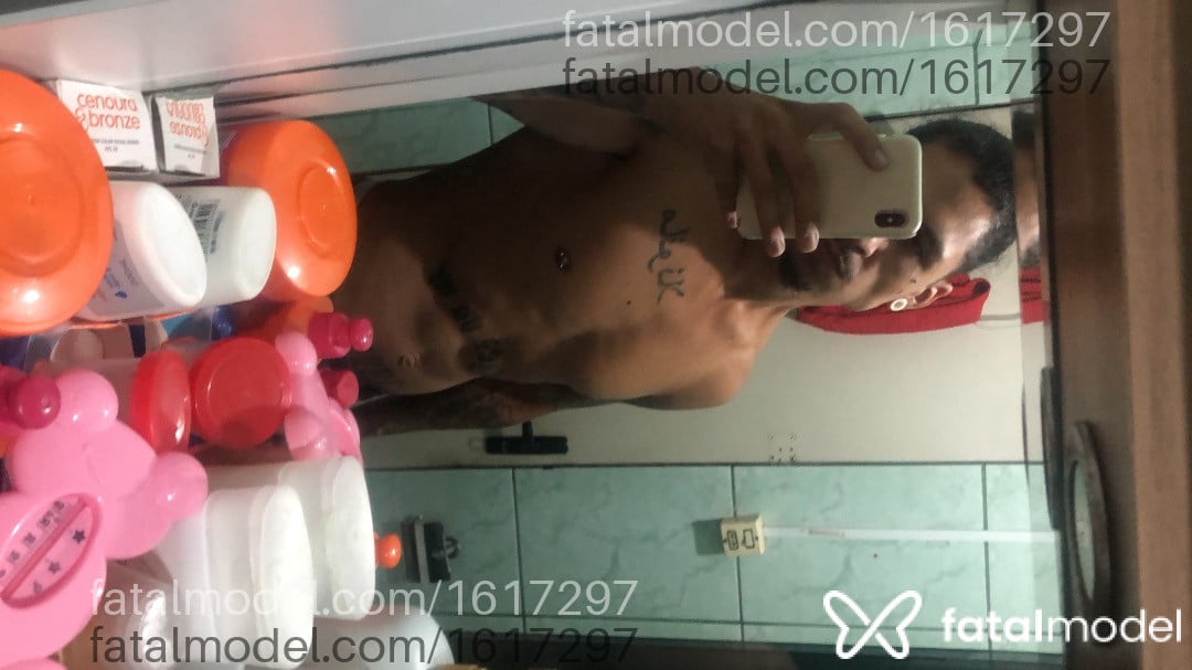 Acompanhante homem morena (o) de olhos castanhos em Porto Alegre - Matheus Rodrigues