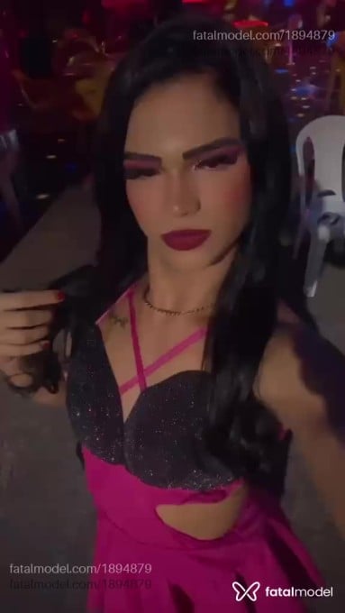 Acompanhante mulher trans com cabelo castanho de olhos castanhos em Pontes e Lacerda - PATRINY