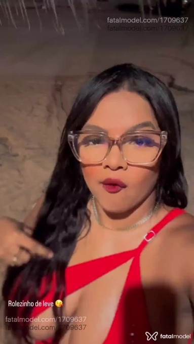 Acompanhante mulher com cabelo castanho de olhos castanhos em Petrolina Acompanhante mulher com cabelo castanho de olhos castanhos em Petrolina - May Campos