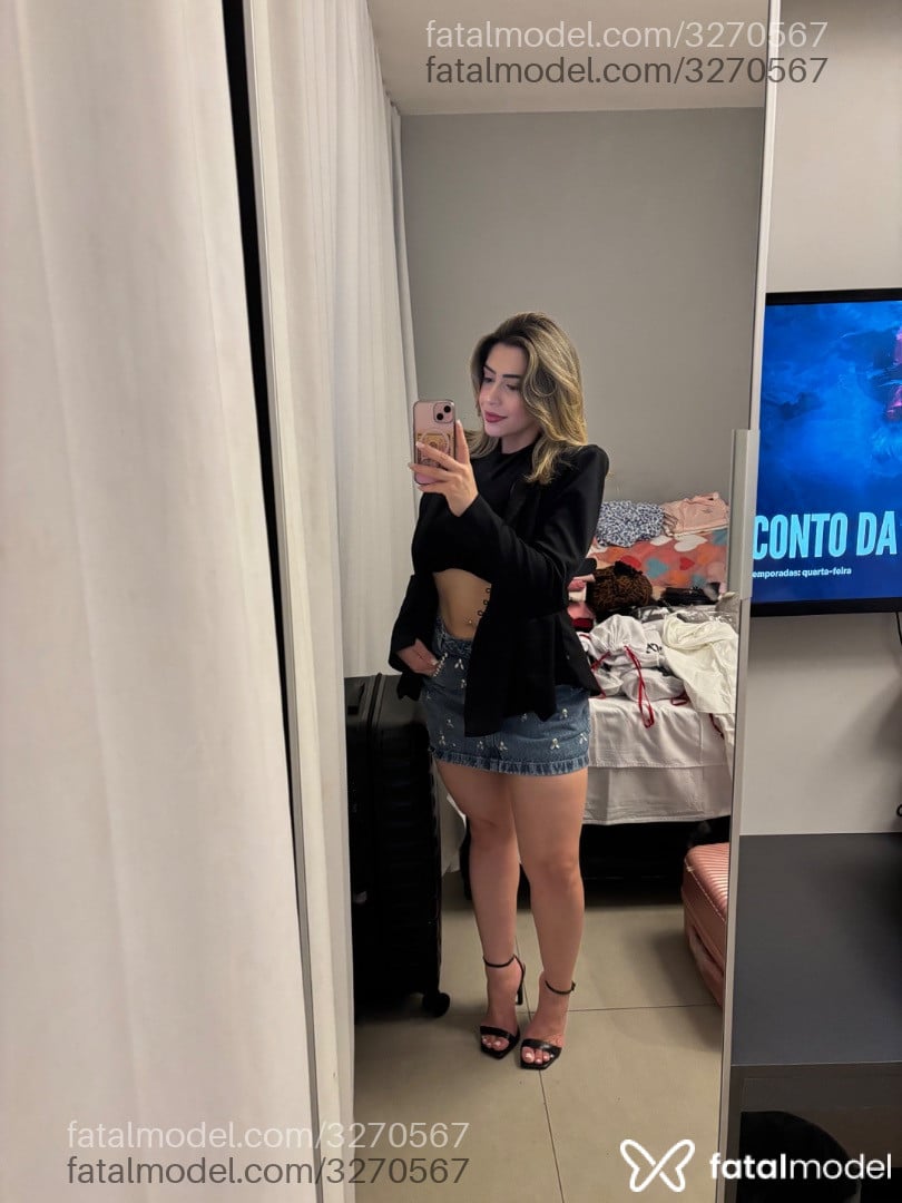 Acompanhante mulher loira (o) de olhos castanhos em São Paulo - Jade Agnelli