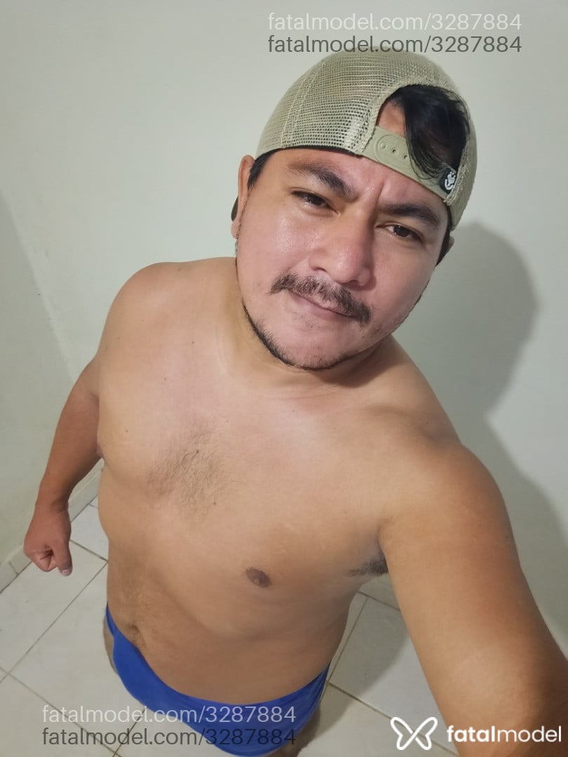 Acompanhante homem morena (o) de olhos castanhos em Manaus - Antonio