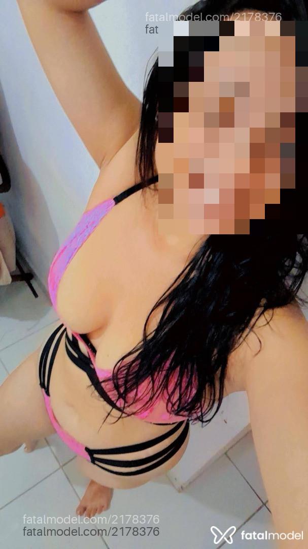 Acompanhante mulher com cabelo castanho de olhos castanhos em Virtual Acompanhante mulher com cabelo castanho de olhos castanhos em Virtual - July Melo