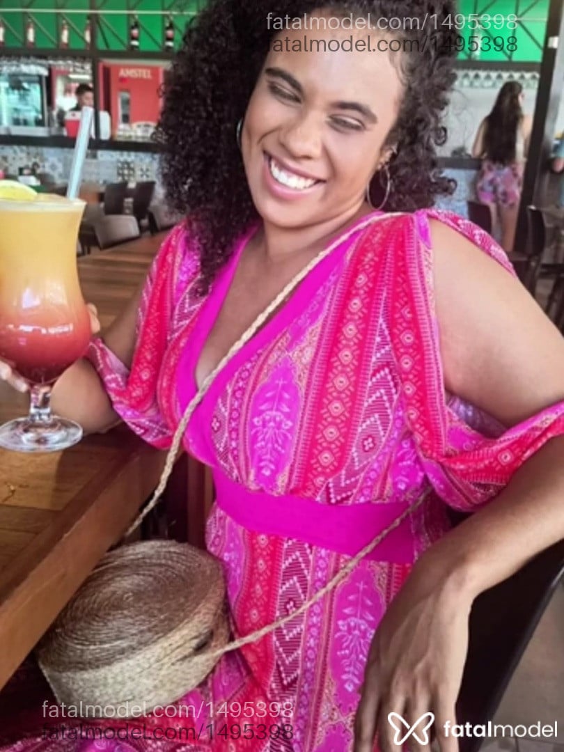 Acompanhante mulher morena (o) de olhos castanhos em João Pessoa Acompanhante mulher morena (o) de olhos castanhos em João Pessoa - Rhebeka