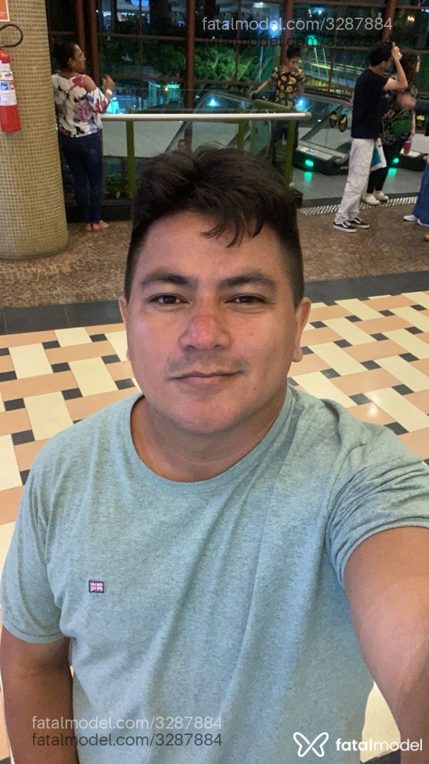 Acompanhante homem morena (o) de olhos castanhos em Manaus - Antonio