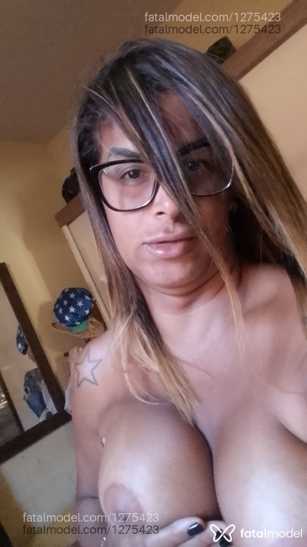 Acompanhante mulher trans loira (o) de olhos castanhos em Ourinhos - Giselly