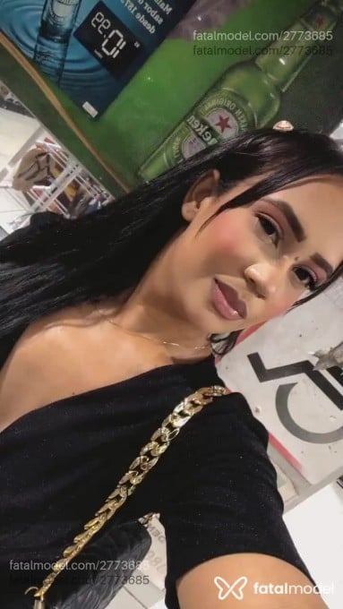 Acompanhante mulher morena (o) de olhos castanhos em Água Boa Acompanhante mulher morena (o) de olhos castanhos em Água Boa - Annna