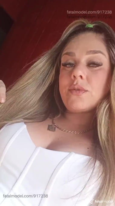 Acompanhante mulher loira (o) de olhos verdes em Imbituba Acompanhante mulher loira (o) de olhos verdes em Imbituba - Tiffany Campos