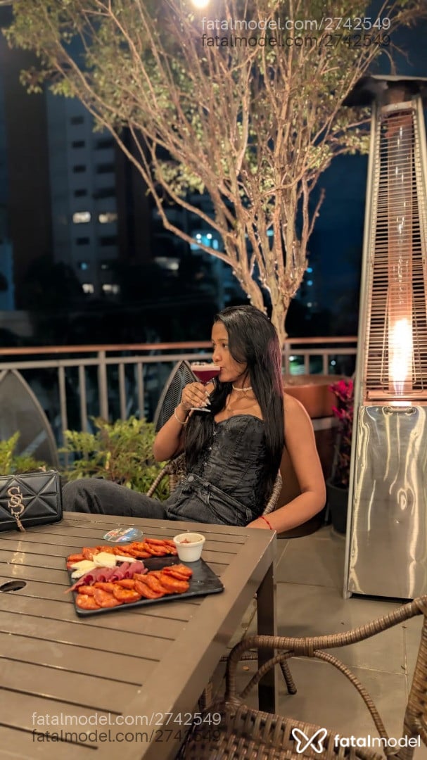 Acompanhante mulher morena (o) de olhos castanhos em São Paulo - Pérola